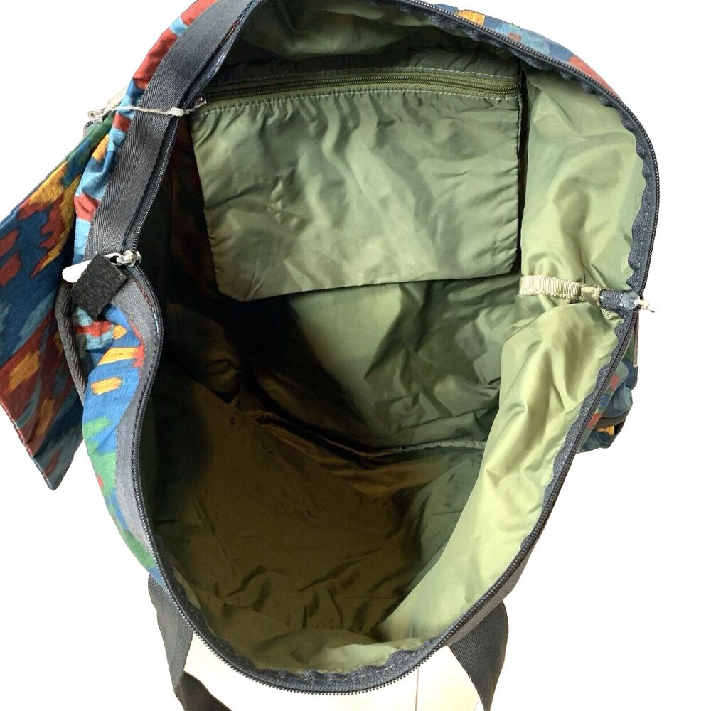 Lesportsac Southwestern Tribal Shoulder Tote Attached Makeup/Accessory Pouch - Picture 5 of 10